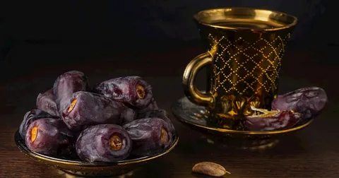 خرما مضافتی سه ردیفه با چینش دقیق و سلامت کامل